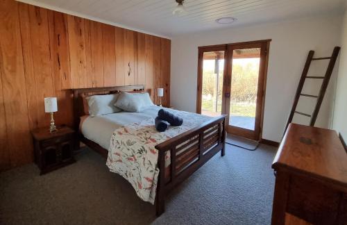 Neville Bed & Breakfast | Chandlers Rest