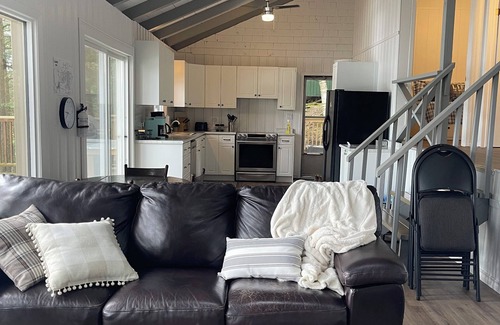 North Kawartha Cottage | Chandos Lake Retreat