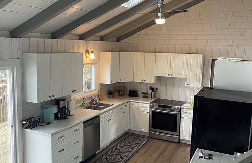 North Kawartha Cottage | Chandos Lake Retreat