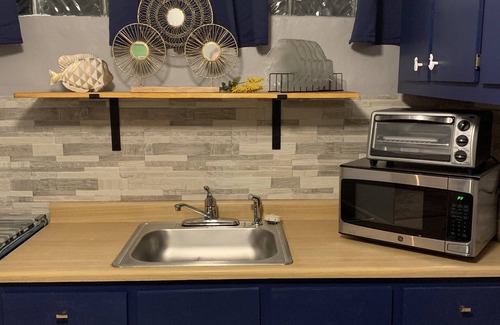 Vilomar House | Change your Latitude ~ Studio~ Only Steps from the beach/ocean