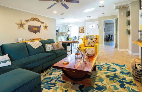 Johnson City House | Changes In Attitudes – Hot Tub | Game Room