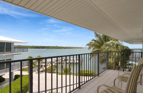 Marathon House | Changes In Latitude