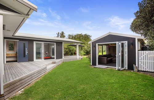 Whiritoa House | Changing Sands - Whiritoa Holiday Home