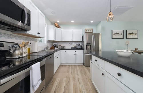 Shelbyville House | Channel Charmer - Located on Gun Lake - prime spot!