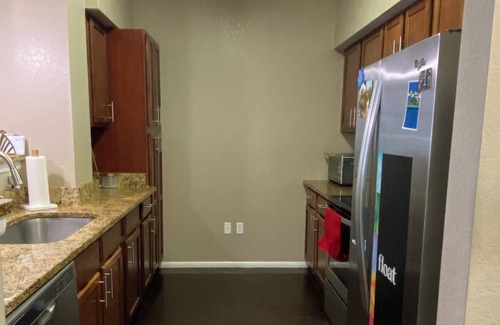 Channel District Apartment | Channelside City Life- Shared Space w/ Private room and bath