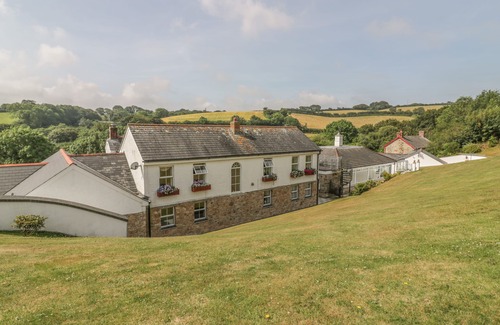 Polgooth House | CHAPEL GREEN, pet friendly, character holiday cottage in Polgooth