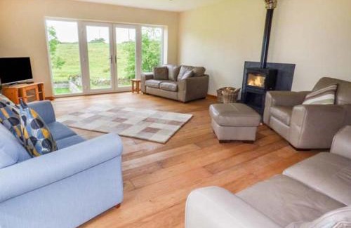 Elim House | Chapel House