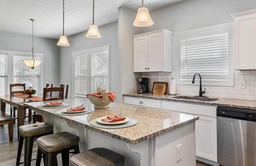 Holland House | Chapel Point