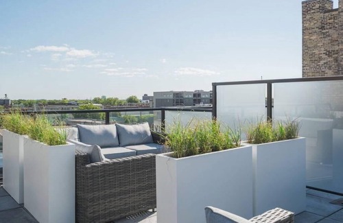 Exchange District Condo | Character 2 Bedroom Loft i hjertet af Winnipeg
