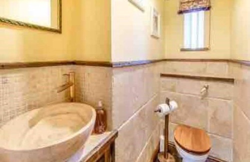 Peak District Other | Character farm house with hot tub