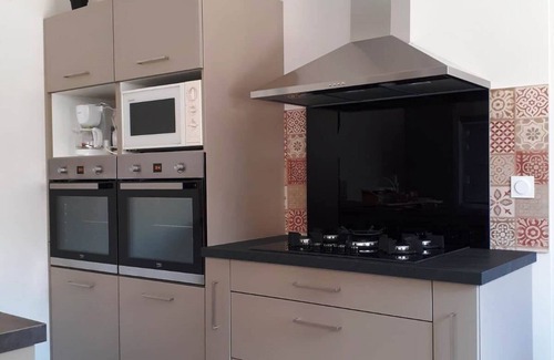 Saint-Gervais-la-Foret Cottage | Character cottage (15 people) near Blois
