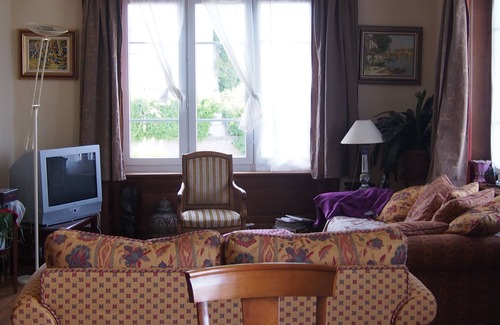 Douarnenez House | Character house quiet in large flower garden