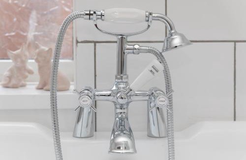 Stanley Apartment | Characterful Terrace Retreat in County Durham - Sleeps 6