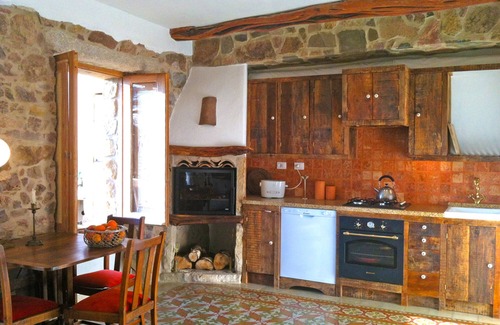 Azzagulta House | Characteristic 3 bedroom house with huge terrace with sea view and plunge pool.