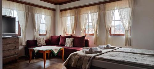 Kalofer House | Chardaka Guest House