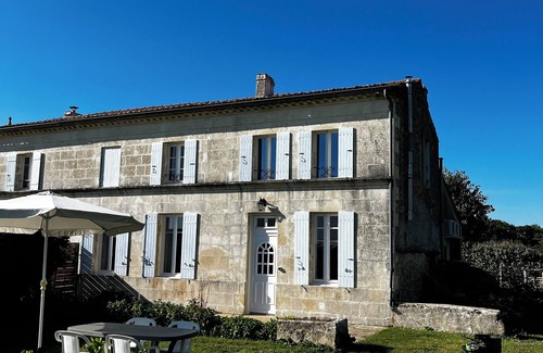 Saint-Andre-de-Lidon House | Charentais farmhouse near Royan