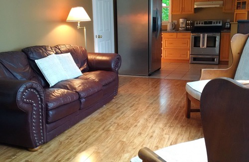 Leeds and the Thousand Islands Apartment | Charleston Lake Blue Heron