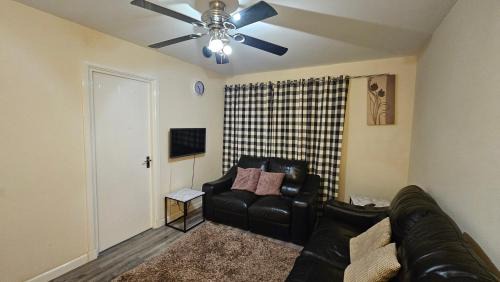Central Aberdeen Apartment | Charlotte Apartment
