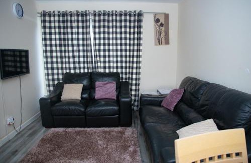 Central Aberdeen Apartment | Charlotte Apartment