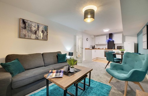 Newcastle-upon-Tyne Apartment | Charltons Bonds Apartments - By Week2Week