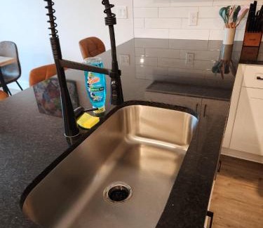 Austin Apartment | Charm 3 bd Townhouse in Austin
