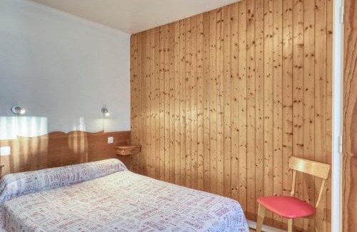 Megeve Apartment | Charmant 2 pièces à Megève, proche du centre et des télécabines, avec balcon et parking - FR-1-453-120