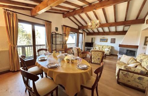 Le Planellet Apartment | Charmant 2 pièces, 4 couchages, Megève - À 400m des remontées mécaniques, balcon et parking inclus - FR-1-597-169