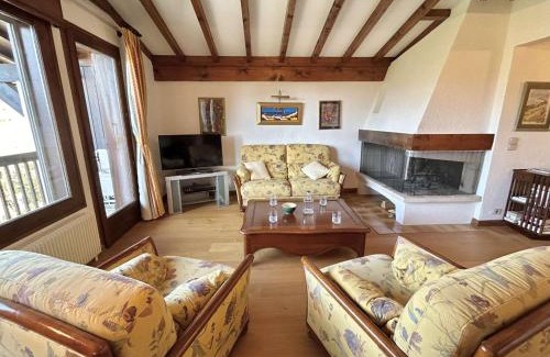 Le Planellet Apartment | Charmant 2 pièces, 4 couchages, Megève - À 400m des remontées mécaniques, balcon et parking inclus - FR-1-597-169