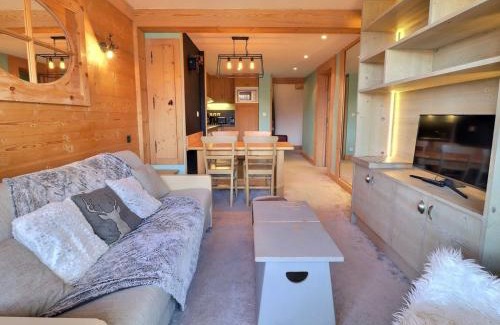 Les Allues Apartment | Charmant 2 pièces cabine skis aux pieds avec parking et sèche-chaussures - FR-1-182-245