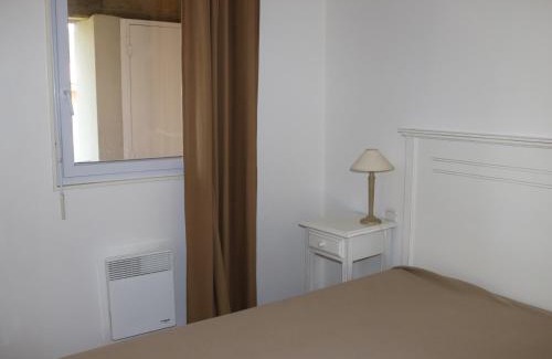 Parentis-en-Born Apartment | Charmant apt à Parentis avec piscine, 4 pers, près du lac, ménage inclus - FR-1-319-444