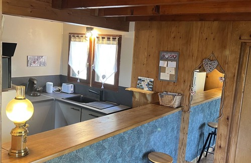 Le Menil Ski Chalet | Charmant Chalet Rustique Proche de la Bresse
