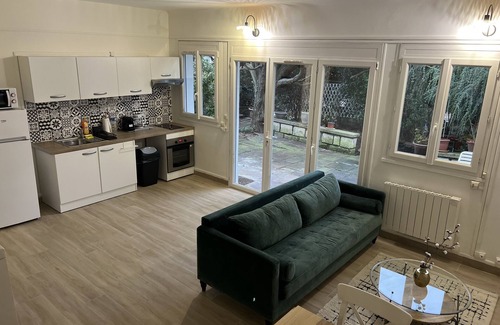 Noisy-le-Sec Apartment | Charmant Cocon en Duplex Avec Jardin