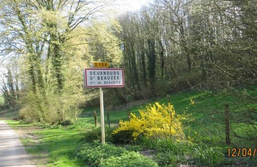 Beausite House | Charmant gîte lorrain avec poêle, jardin et terrasse, proche des sites historiques de Verdun - FR-1-585-4
