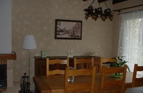 Houssay House | Charmant gîte avec jardin et cheminée, animaux admis - FR-1-491-374
