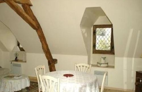 Cravant-les-Coteaux House | Charmant gîte avec piscine privée, terrasse et WiFi près de Chinon - FR-1-381-60