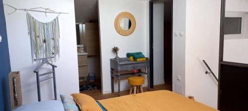 Salinelles Apartment | Charmant logement avec terrasse