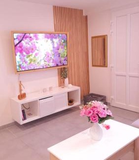Villemomble Apartment | Charmant logement proche gare