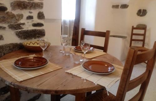 Saint-Laurent-le-Minier Apartment | Charmant Studio dans l’Ancienne Mairie