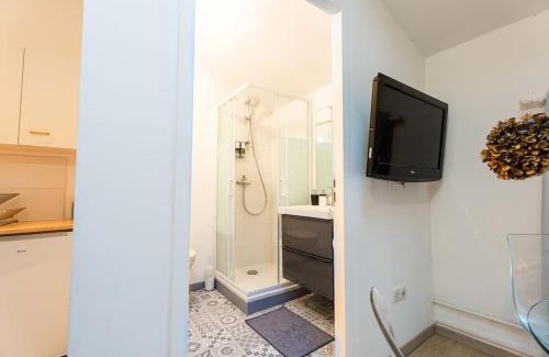 Salin-de-Giraud Apartment | Charmant Studio au cœur des Marais Salants