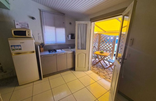 Dampierre Apartment | Charmant Studio Avec Piscine A 5 Minutes DE LA Plage!