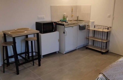 Melun Apartment | Charmant Studio Bien Situé