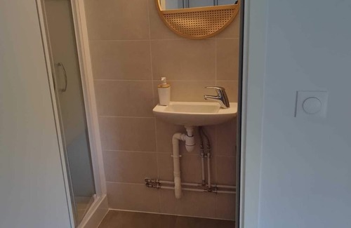 Melun Apartment | Charmant Studio Bien Situé