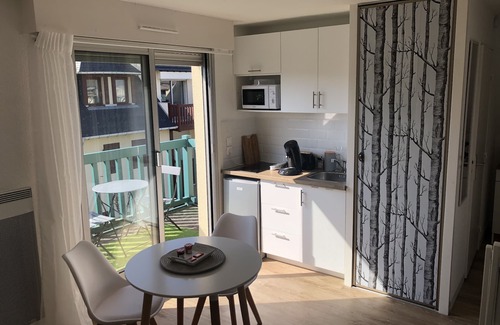 Tourgeville Apartment | Charmant Studio Deauville - 5 min de la Plage Dans Résidence Fermée Avec Parking