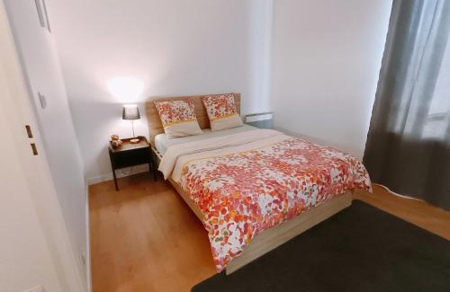 La Celle-sous-Gouzon Apartment | Charmant Studio Savigny-Le-Temple Nandy
