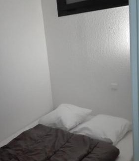 Les Angles Apartment | Charmant T2 avec cabine fermée et terrasse