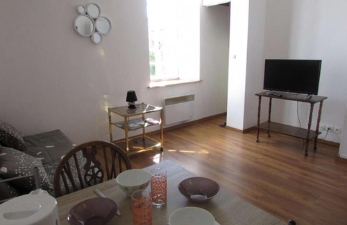 Etel Apartment | Charmant T2 de 50m² à Étel, à deux pas du port et des plages - FR-1-479-89