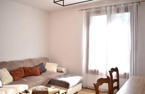 Font-Romeu-Odeillo-Via Apartment | Charmant T2 moderne avec garage, plein sud - 6 rue des Cytises, Font-Romeu-Odeillo-Via - FR-1-580-81