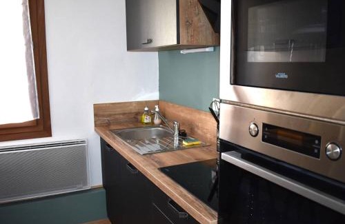 Font-Romeu-Odeillo-Via Apartment | Charmant T2 moderne avec garage, plein sud - 6 rue des Cytises, Font-Romeu-Odeillo-Via - FR-1-580-81