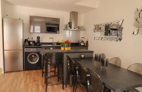 Blatin Apartment | CHARMANT T3 JAUDE + TERRASSE ET GARAGE