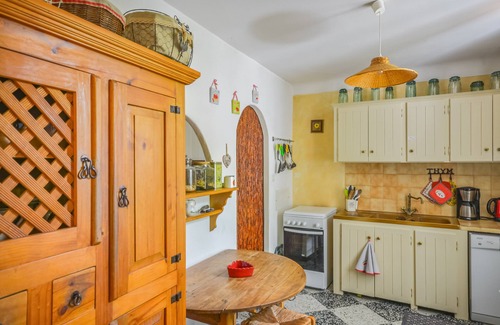 Venasque Bed & Breakfast | Charmante Chambre D'hôte au Coeur de la Provence à Venasque